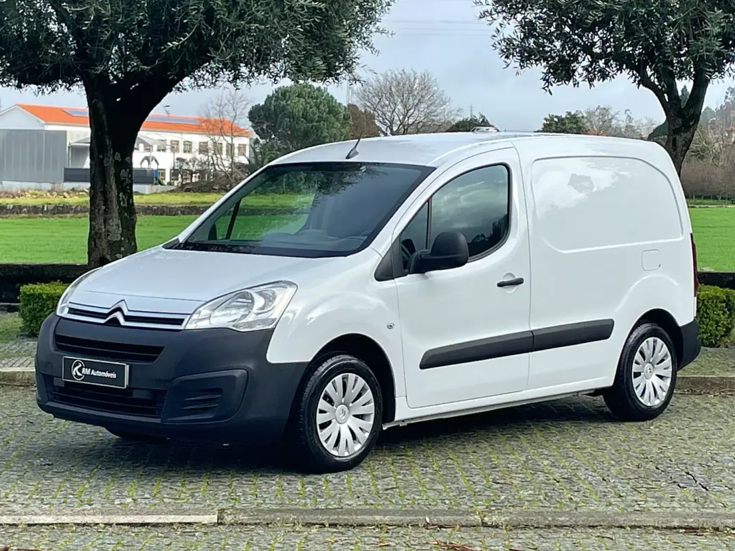 Citroën Berlingo 1.6 HDI IVA Dedutível 2019 - 10900 EUR, 142000 km - AUTO.MOTO.pt - 142000km - foto 11 de 36