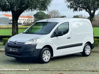 Citroën Berlingo 1.6 HDI IVA Dedutível 2019 - 10900 EUR, 142000 km - AUTO.MOTO.pt - 142000km - foto 11 de 36