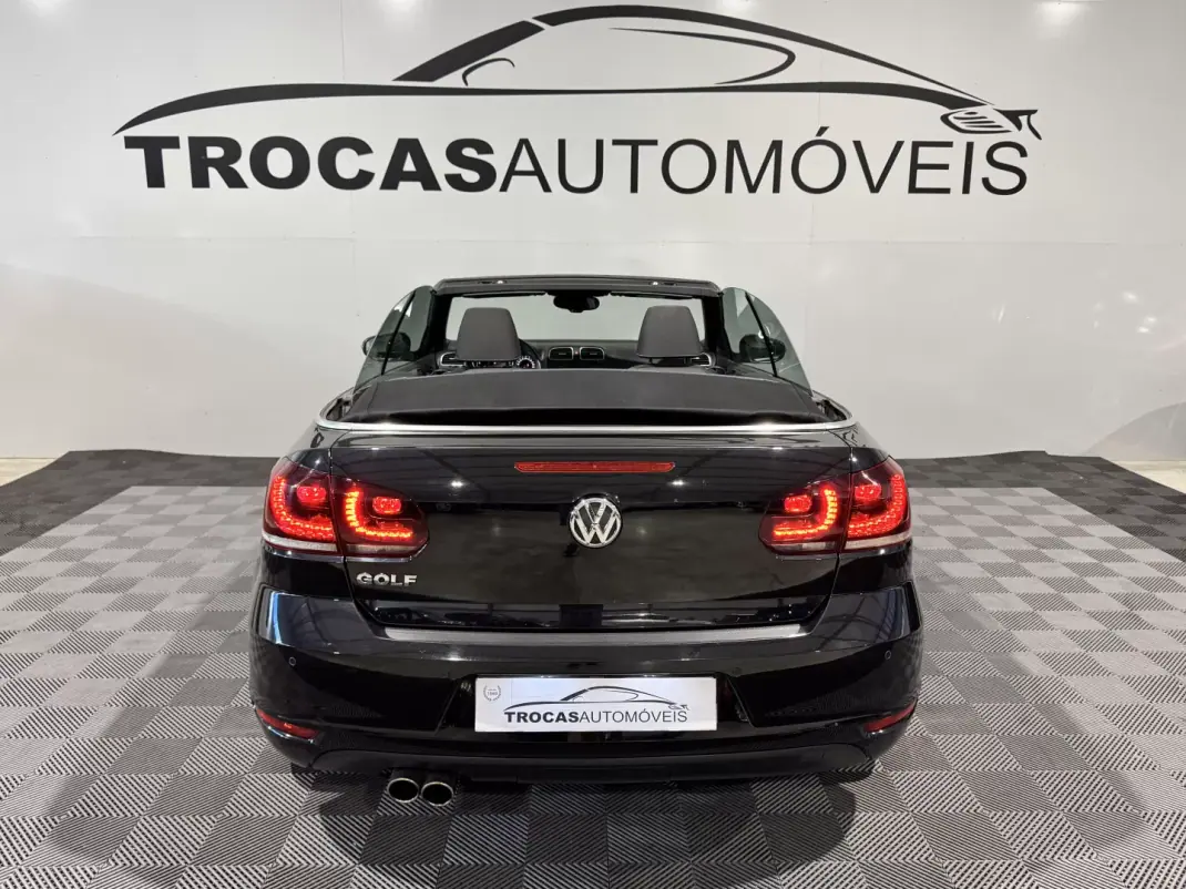 Volkswagen Golf Cabriolet 2015 - 12900 EUR, 177200 km - 177200km - foto 41 de 49