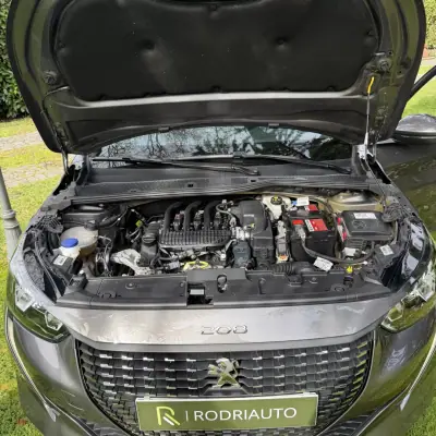 Peugeot 208 2022 - 13990 EUR, 51000 km - AUTO.MOTO.pt - 51000km - foto 19 de 23