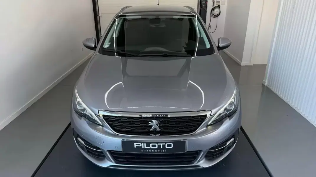 Peugeot 308 SW 2020 - 11990 EUR, 153706 km - AUTO.MOTO.pt - 153706km - foto 4 de 34