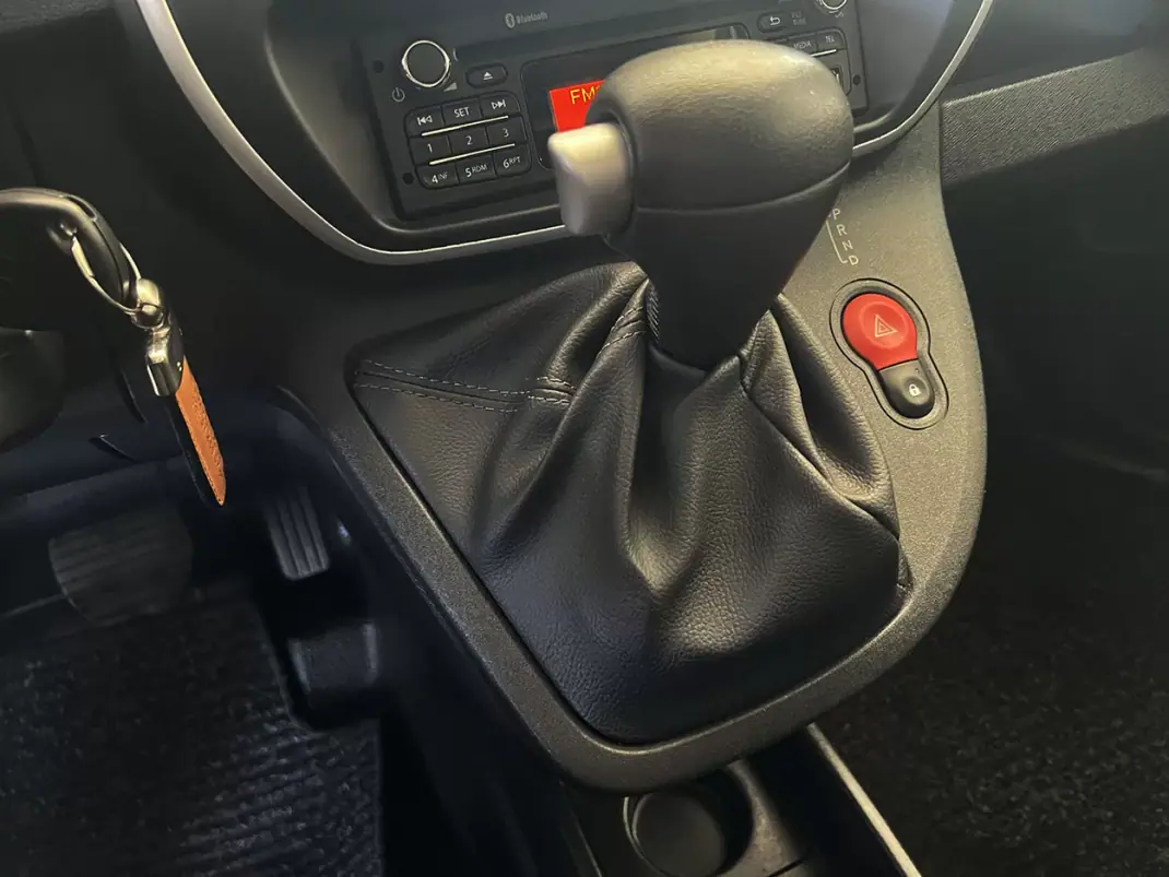 Renault Kangoo Express ZE 33 2019 - 12900 EUR, 23343 km - AUTO.MOTO.pt - 23343km - foto 13 de 18