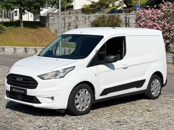Ford Transit Connect 2019 - 10990 EUR, 170143 km - AUTO.MOTO.pt - 170143km - foto 2 de 10