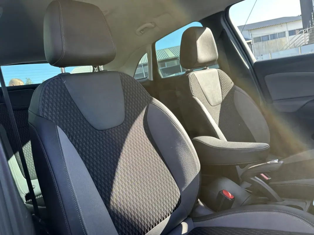 Opel Crossland X 2020 - 14900 EUR, 95000 km - 95000km - foto 49 de 51