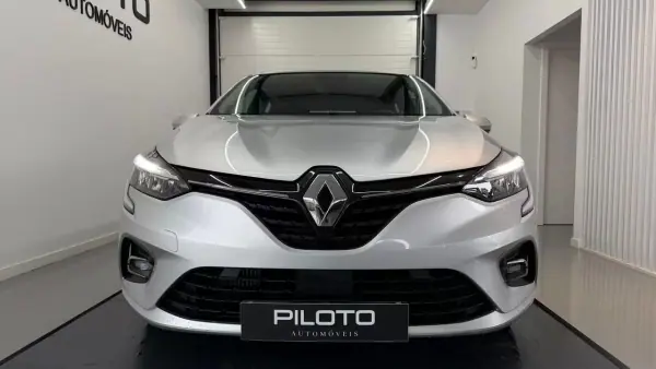 Renault Clio 2022 - 14900 EUR, 136243 km - AUTO.MOTO.pt - 136243km - foto 2 de 30