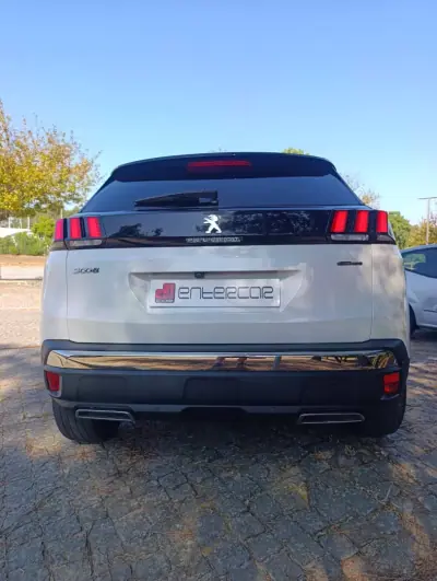 Peugeot 3008 2017 - 17250 EUR, 150000 km - AUTO.MOTO.pt - 150000km - foto 4 de 17