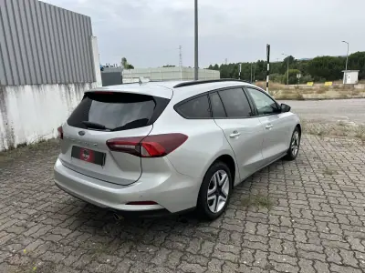 Ford Focus SW 2023 - 15490 EUR, 91000 km - 91000km - foto 4 de 17