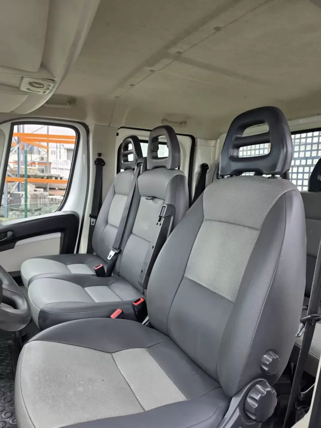 Citroën 2017 - 17990 EUR, 155245 km - AUTO.MOTO.pt - 155245km - foto 12 de 13