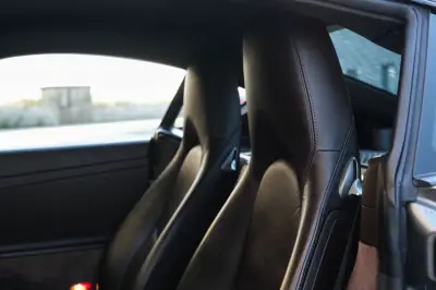 Porsche Cayman 2007 - 43000 EUR, 145000 km - AUTO.MOTO.pt - 145000km - foto 33 de 43