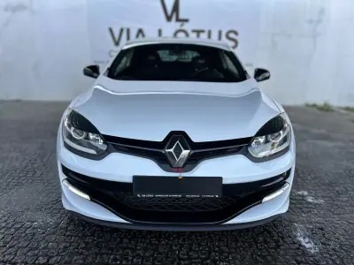 Renault Mégane Coupe 2013 - 24500 EUR, 105200 km - AUTO.MOTO.pt - 105200km - foto 4 de 25