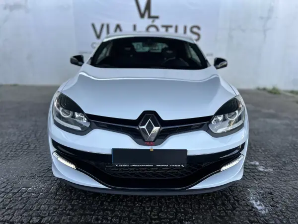 Renault Mégane Coupe 2013 - 24500 EUR, 105200 km - AUTO.MOTO.pt - 105200km - foto 4 de 25