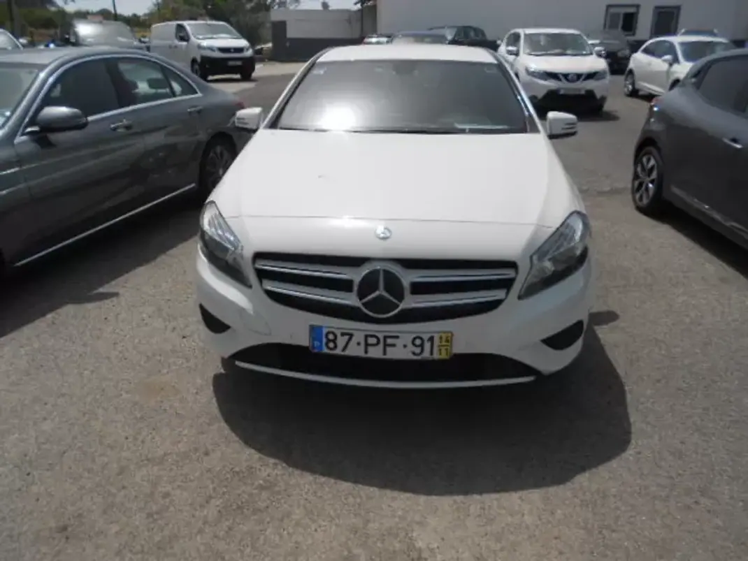 Mercedes-Benz A 180 2014 - 16900 EUR, 118688 km - AUTO.MOTO.pt - 118688km - foto 1 de 14