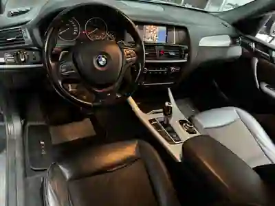 BMW X4 2015 - 20000 EUR, 225000 km - AUTO.MOTO.pt - 225000km - foto 9 de 10