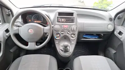Fiat Panda 2012 - 6500 EUR, 53000 km - AUTO.MOTO.pt - 53000km - foto 3 de 9