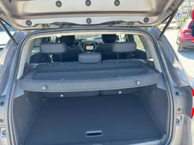 Renault Captur 2016 - 12990 EUR, 90000 km - 90000km - foto 9 de 9