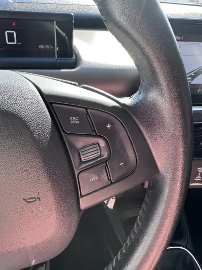 Citroën C4 Cactus 2020 - 11900 EUR, 150000 km - AUTO.MOTO.pt - 150000km - foto 22 de 37