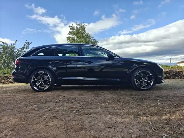 Audi A4 Avant 2019 - 23990 EUR, 79500 km - 79500km - foto 12 de 46