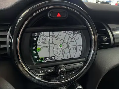 MINI Cooper 2019 - 24800 EUR, 28470 km - AUTO.MOTO.pt - 28470km - foto 16 de 31
