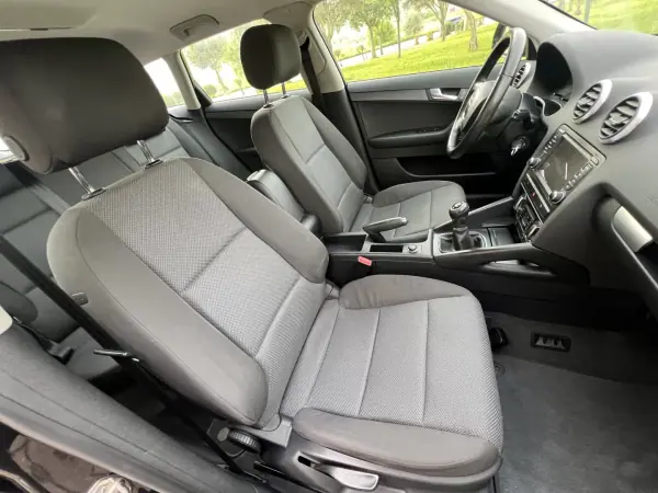 Audi A3 2010 - 10965 EUR, 150000 km - AUTO.MOTO.pt - 150000km - foto 22 de 38