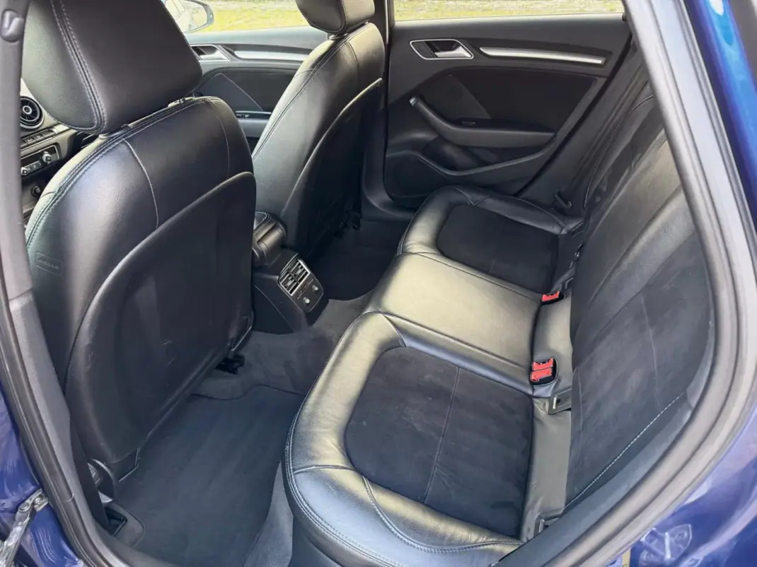 Audi A3 Sportback 2013 - 13500 EUR, 207000 km - AUTO.MOTO.pt - 207000km - foto 12 de 18
