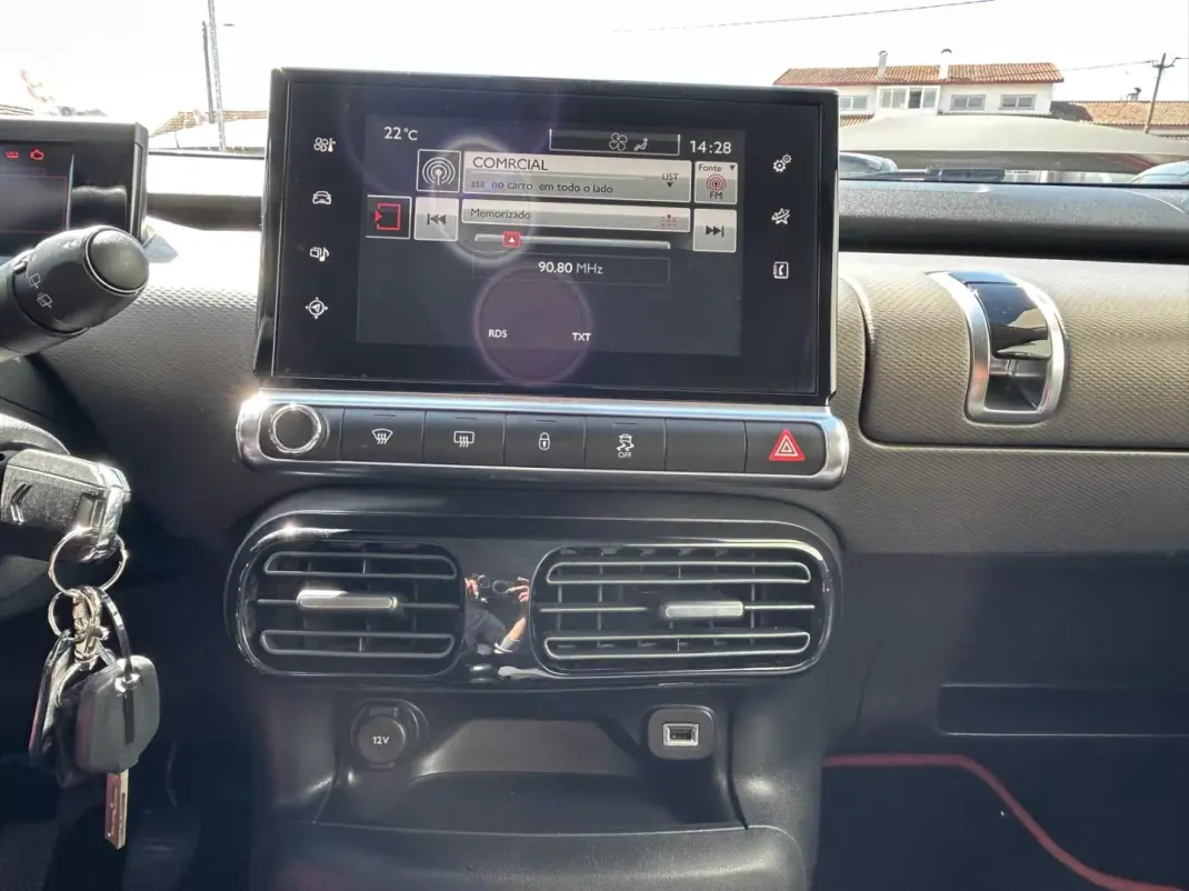 Citroën C4 Cactus 2017 - 11750 EUR, 110180 km - AUTO.MOTO.pt - 110180km - foto 16 de 23