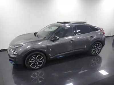 Citroën e-C4 2022 - 19500 EUR, 28000 km - AUTO.MOTO.pt - 28000km - foto 9 de 33