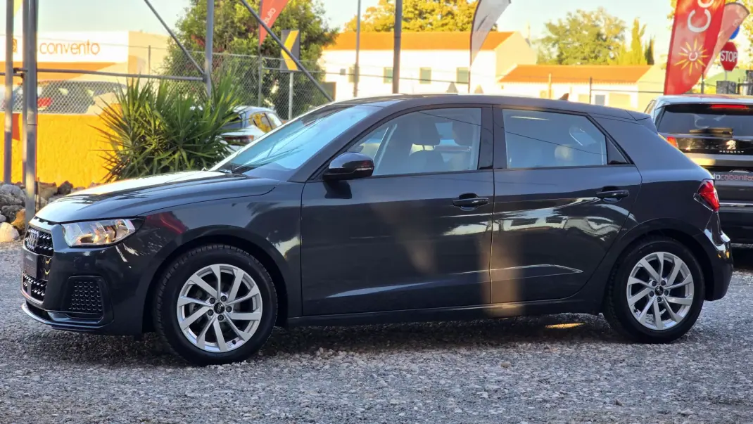 Audi A1 Sportback 2023 - 17750 EUR, 74700 km - 74700km - foto 8 de 22