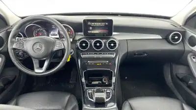 Mercedes-Benz C 300 2017 - 22999 EUR, 102000 km - AUTO.MOTO.pt - 102000km - foto 10 de 31