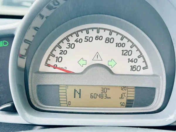 Smart Fortwo Cabrio 2008 - 6700 EUR, 60000 km - AUTO.MOTO.pt - 60000km - foto 9 de 26