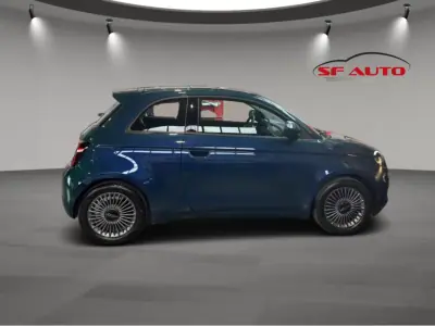 Fiat 500e 2022 - 21490 EUR, 10699 km - AUTO.MOTO.pt - 10699km - foto 4 de 16