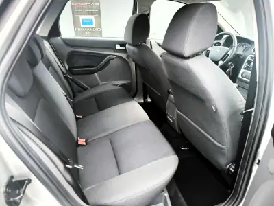 Ford Focus 2007 - 6950 EUR, 158684 km - AUTO.MOTO.pt - 158684km - foto 24 de 36