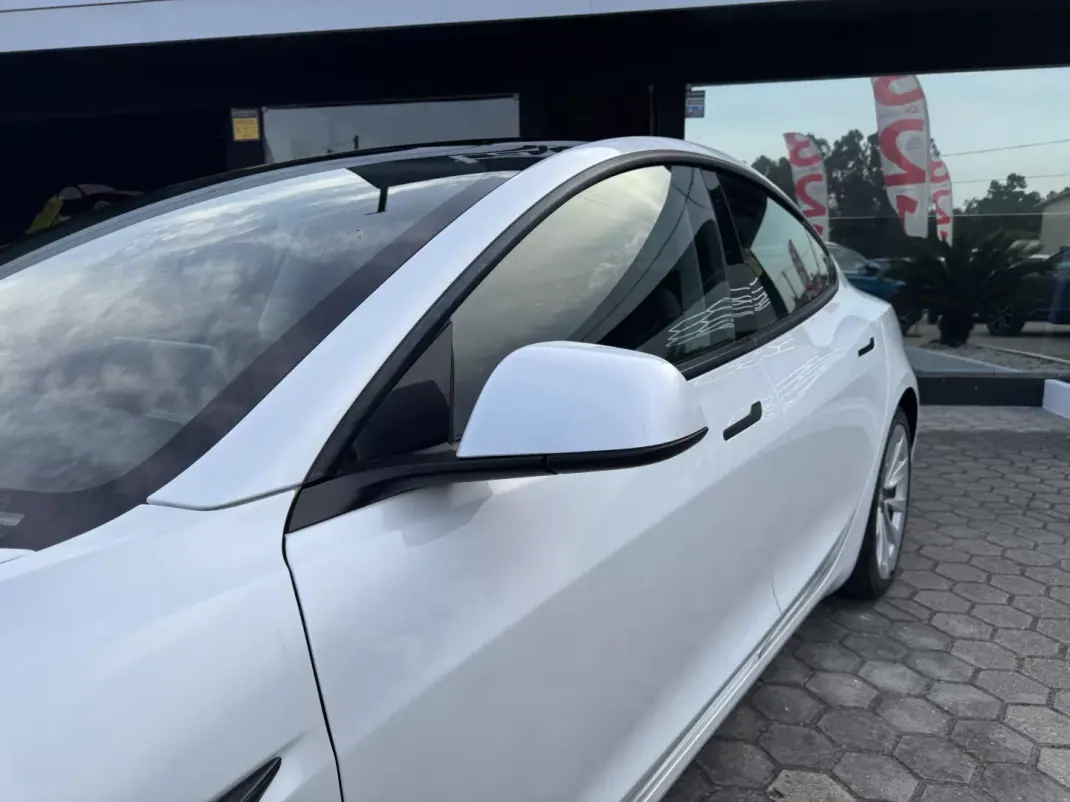 Tesla Model 3 2021 - 28900 EUR, 73000 km - AUTO.MOTO.pt - 73000km - foto 19 de 32