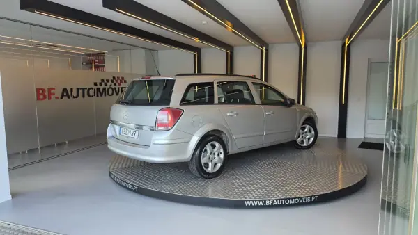 Opel Astra Caravan 2007 - 4750 EUR, 174500 km - 174500km - foto 4 de 45