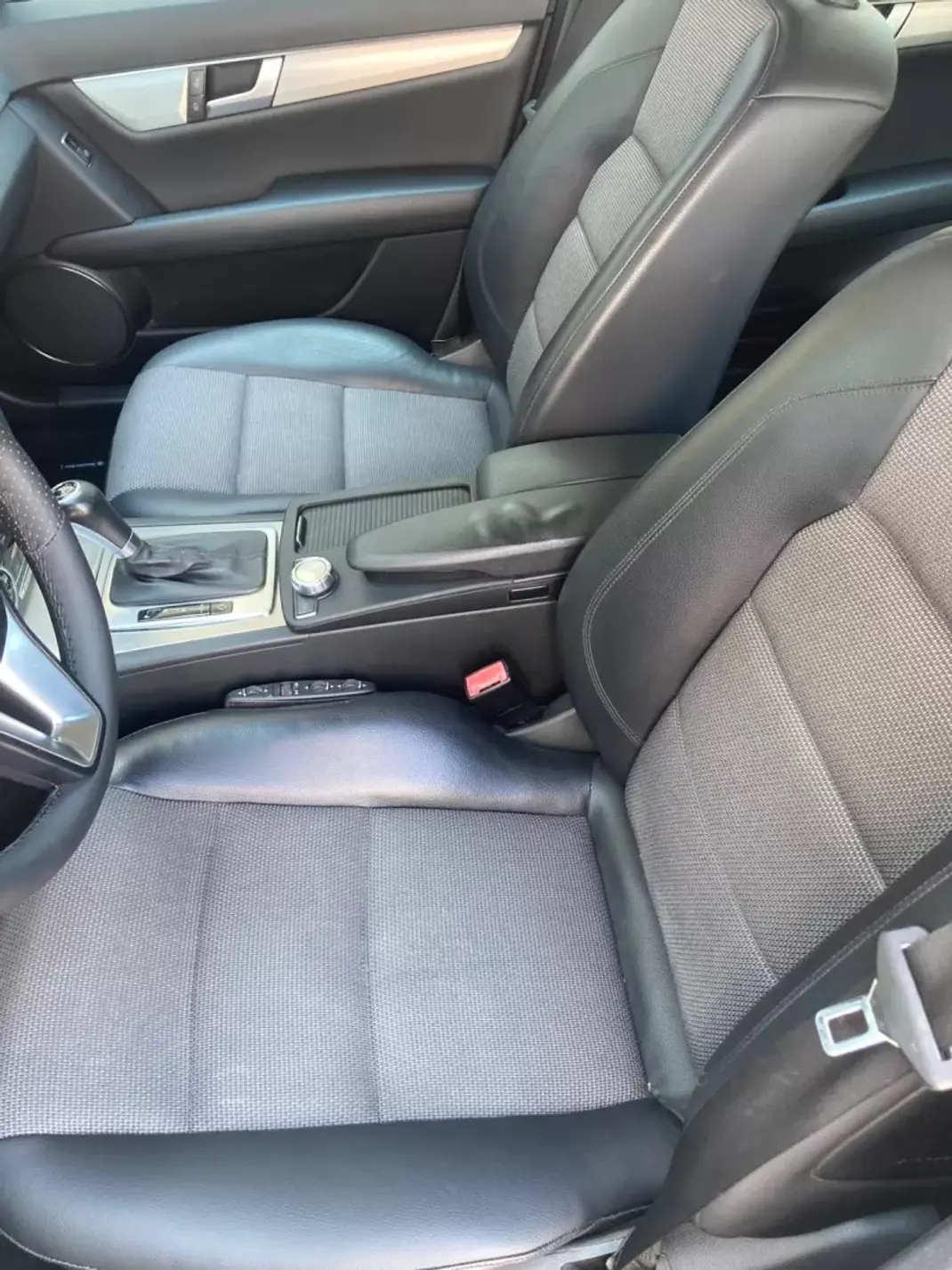 Mercedes-Benz C 220 2012 - 11450 EUR, 343400 km - 343400km - foto 16 de 22
