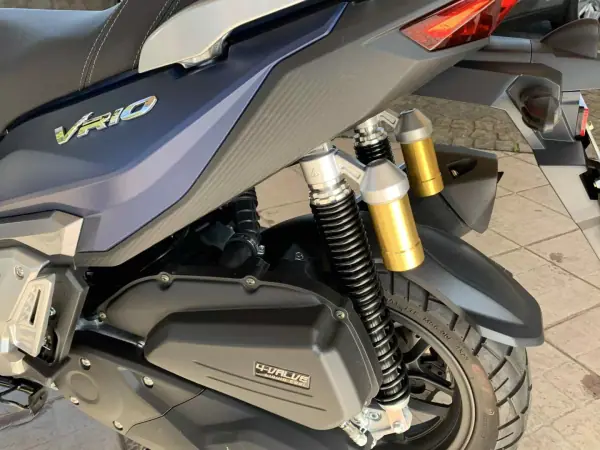 2024 - 2850 EUR, 1800 km - AUTO.MOTO.pt - 1800km - foto 11 de 15