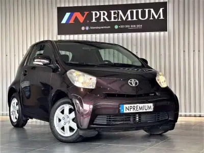 Toyota iQ 2009 - 7750 EUR, 167000 km - AUTO.MOTO.pt - 167000km - foto 9 de 32