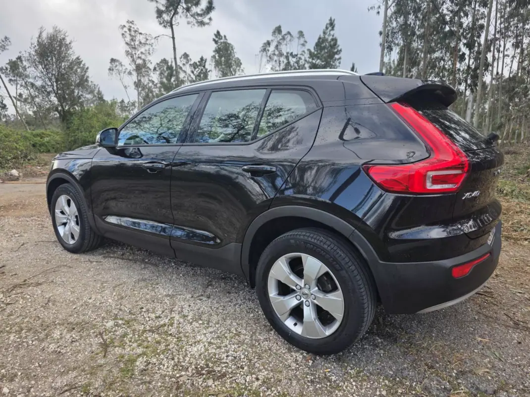 Volvo XC 40 2020 - 24500 EUR, 152300 km - AUTO.MOTO.pt - 152300km - foto 15 de 42