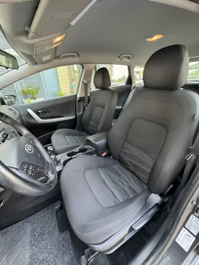 Kia Ceed 2018 - 12900 EUR, 118000 km - AUTO.MOTO.pt - 118000km - foto 5 de 10