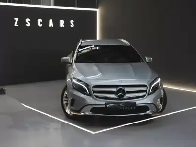 Mercedes-Benz GLA 180 2016 - 20990 EUR, 152000 km - AUTO.MOTO.pt - 152000km - foto 3 de 21