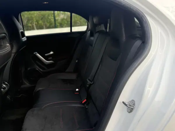 Mercedes-Benz A 180 2019 - 22999 EUR, 140000 km - AUTO.MOTO.pt - 140000km - foto 19 de 19