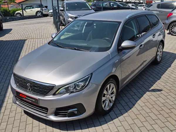 Peugeot 308 SW 2018 - 11900 EUR, 154998 km - AUTO.MOTO.pt - 154998km - foto 3 de 13