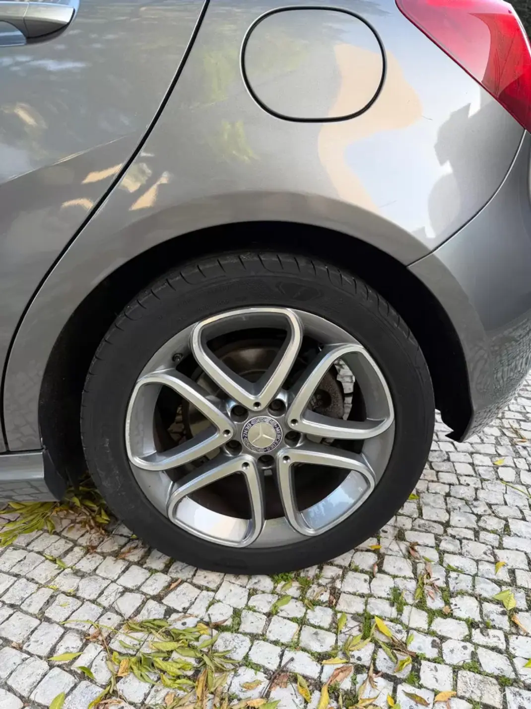 Mercedes-Benz A 180 2015 - 13900 EUR, 210000 km - 210000km - foto 8 de 26