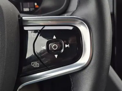 Polestar 2 2023 - 29890 EUR, 83810 km - AUTO.MOTO.pt - 83810km - foto 10 de 32