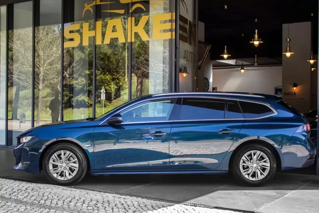 Peugeot 508 SW 2020 - 16990 EUR, 132236 km - AUTO.MOTO.pt - 132236km - foto 2 de 41