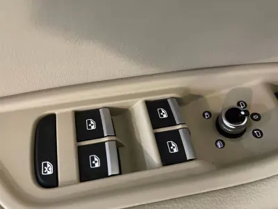Audi A4 Avant 2017 - 19500 EUR, 148000 km - AUTO.MOTO.pt - 148000km - foto 31 de 35