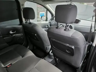 Renault Modus 2008 - 4500 EUR, 132000 km - AUTO.MOTO.pt - 132000km - foto 27 de 42