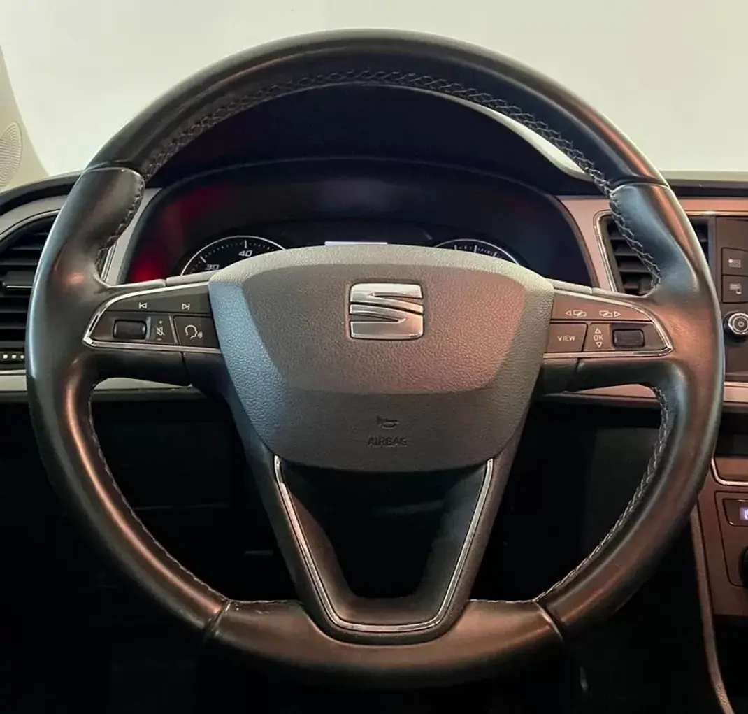SEAT Leon ST 2019 - 11450 EUR, 182000 km - AUTO.MOTO.pt - 182000km - foto 13 de 34