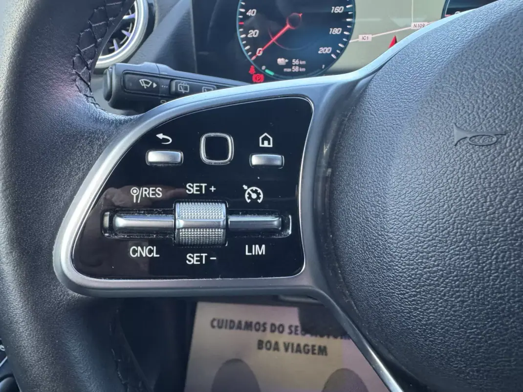 Mercedes-Benz EQA 2021 - 28900 EUR, 100000 km - 100000km - foto 31 de 50