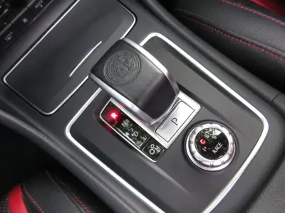 Mercedes-Benz A 45 AMG 2017 - 38990 EUR, 110000 km - AUTO.MOTO.pt - 110000km - foto 53 de 56