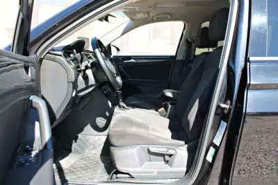 Volkswagen Tiguan Allspace 2018 - 26990 EUR, 120612 km - 120612km - foto 10 de 30